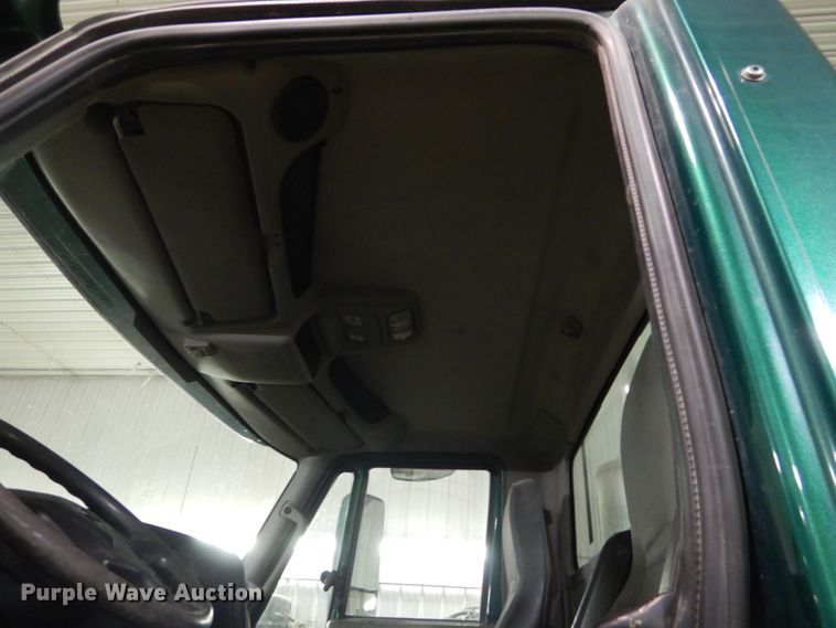 image for item HU9824 2012 International ProStar  semi truck