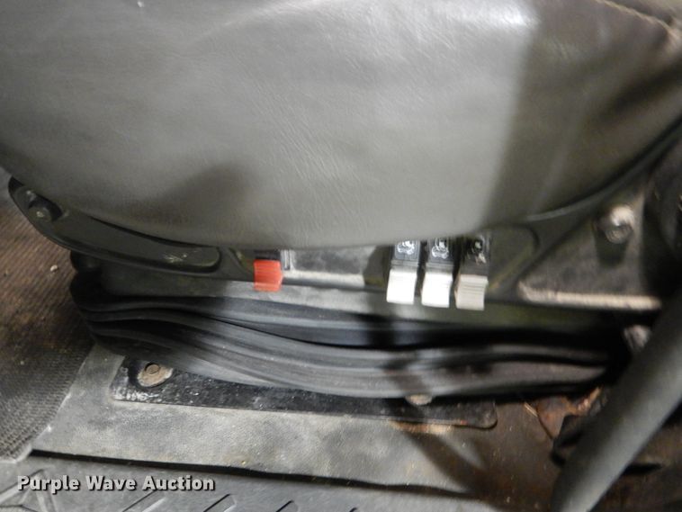 image for item HU9824 2012 International ProStar  semi truck