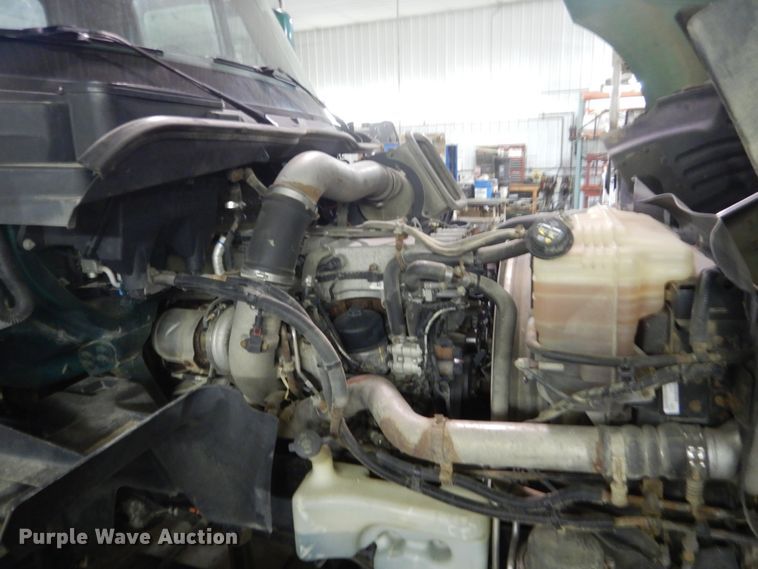 image for item HU9824 2012 International ProStar  semi truck