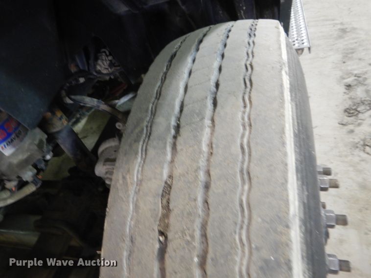 image for item HU9824 2012 International ProStar  semi truck