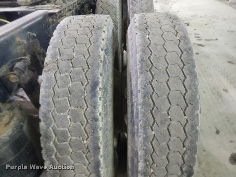 image for item HU9824 2012 International ProStar  semi truck