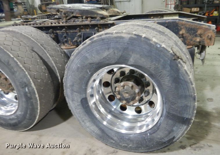 image for item HU9824 2012 International ProStar  semi truck