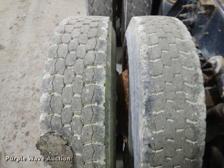 image for item HU9824 2012 International ProStar  semi truck