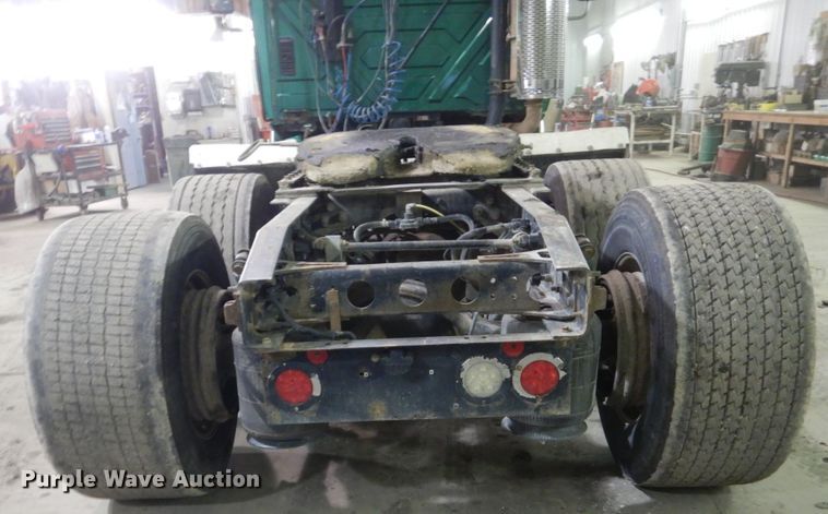 image for item HU9825 2014 International ProStar  semi truck