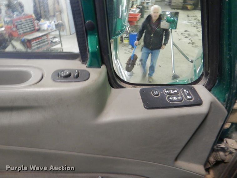 image for item HU9825 2014 International ProStar  semi truck