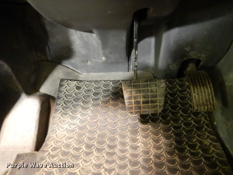 image for item HU9825 2014 International ProStar  semi truck