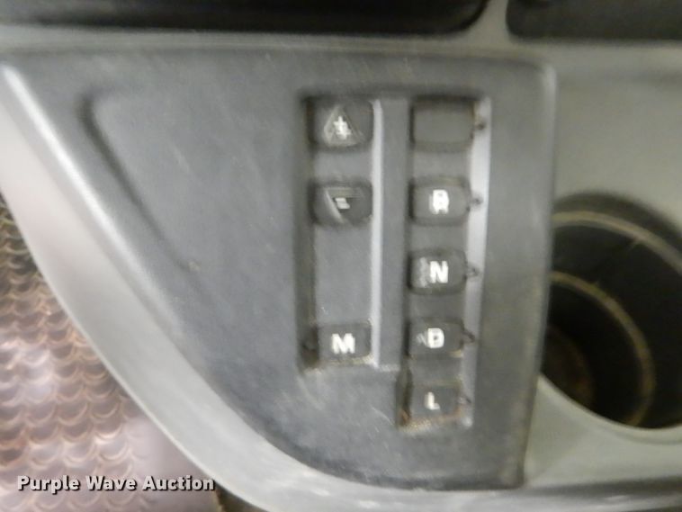 image for item HU9825 2014 International ProStar  semi truck