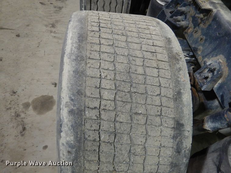 image for item HU9825 2014 International ProStar  semi truck