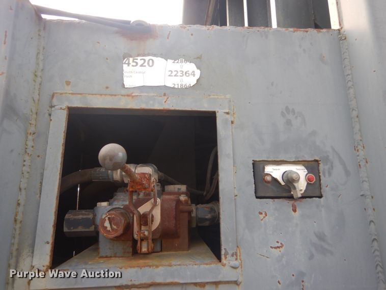 image for item HV9545 2006 Texoma Waste Control TT60 ejection trailer