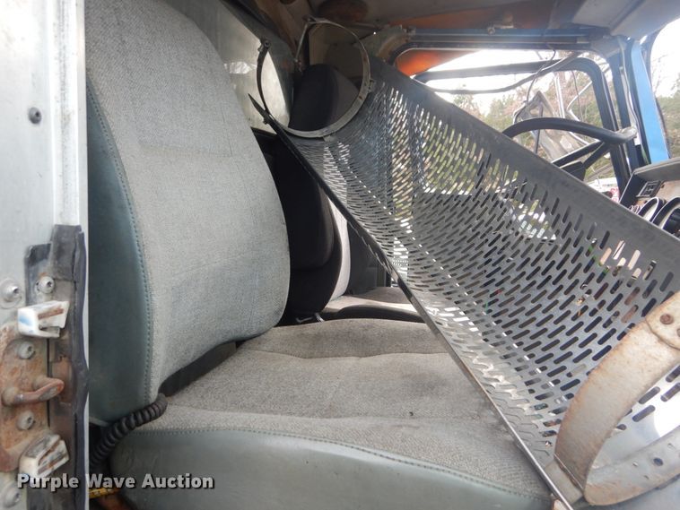 image for item HV9546 2000 Kenworth T800  dump truck