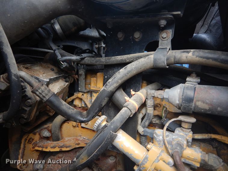 image for item HV9546 2000 Kenworth T800  dump truck