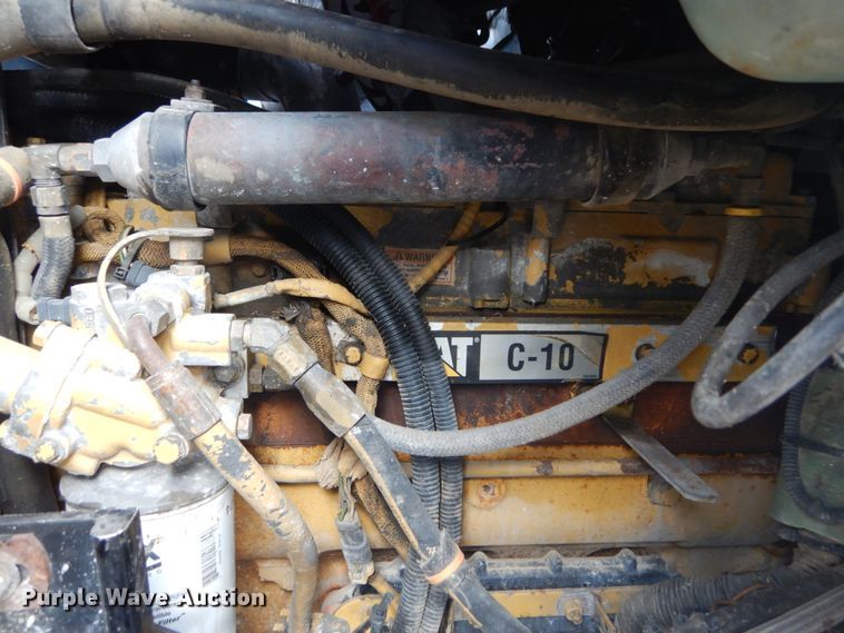 image for item HV9546 2000 Kenworth T800  dump truck