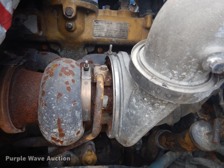 image for item HV9546 2000 Kenworth T800  dump truck