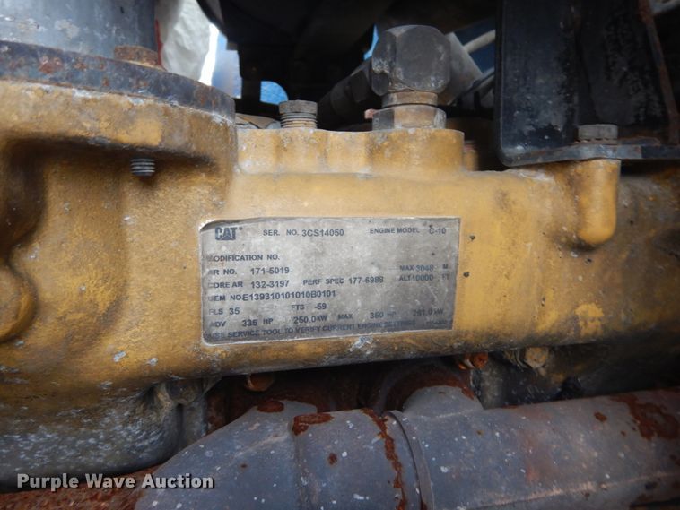 image for item HV9546 2000 Kenworth T800  dump truck