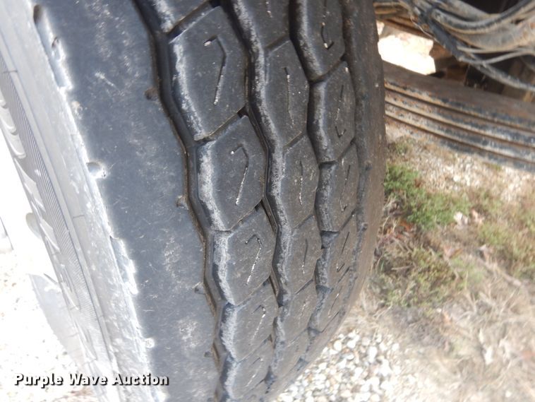 image for item HV9546 2000 Kenworth T800  dump truck