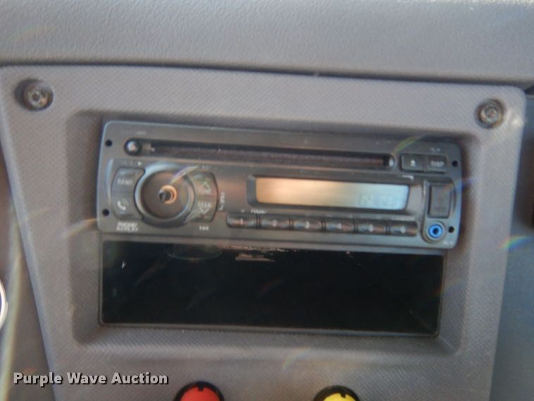 image for item HW9206 2016 Freightliner Cascadia 125  semi truck