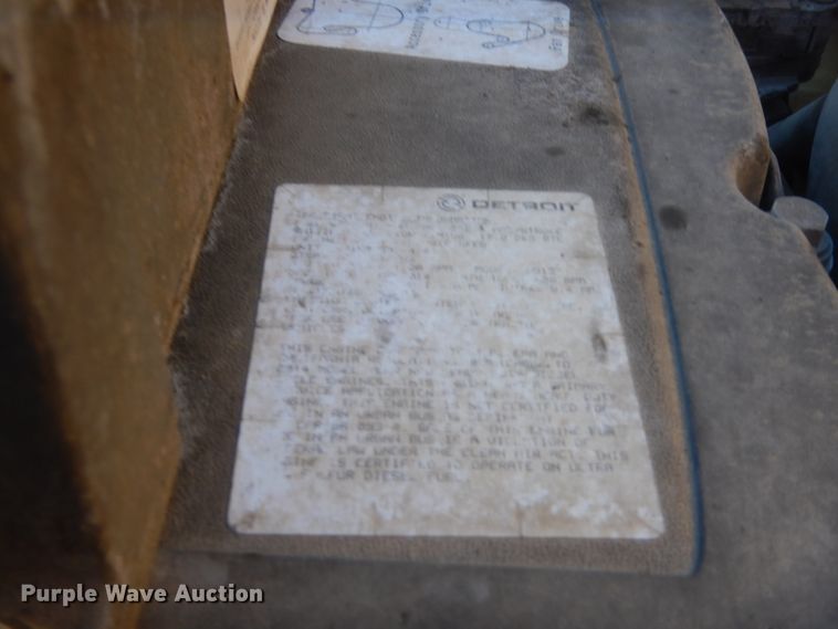 image for item HW9208 2015 Freightliner Cascadia 125  semi truck