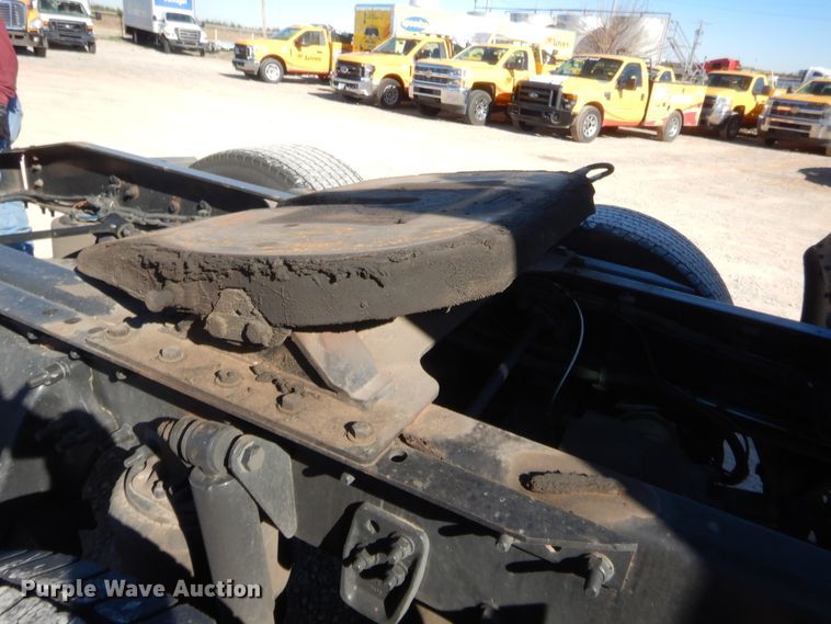 image for item HW9209 2016 Freightliner Cascadia 125  semi truck