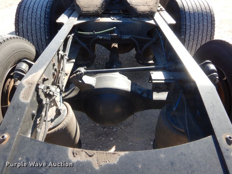 image for item HW9209 2016 Freightliner Cascadia 125  semi truck