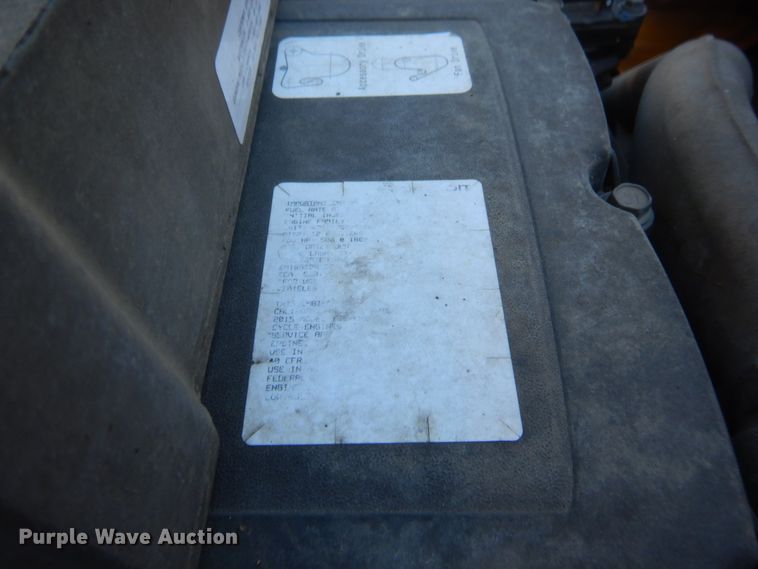 image for item HW9209 2016 Freightliner Cascadia 125  semi truck