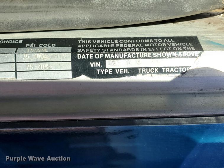 image for item HW9503 1985 Peterbilt 359  semi truck