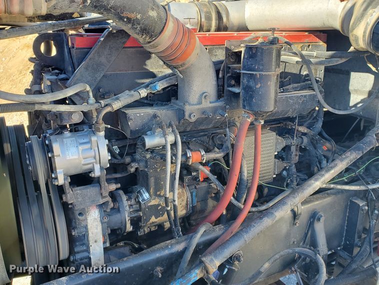 image for item HW9504 1994 Peterbilt 379  semi truck