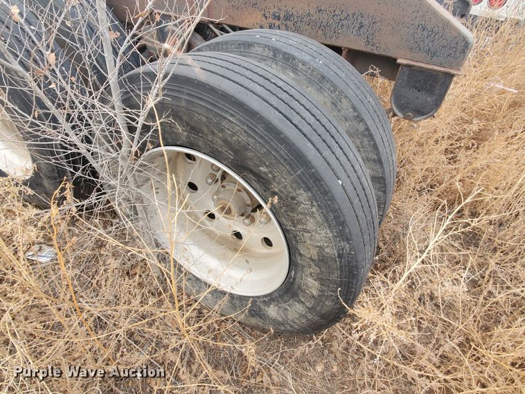 image for item HW9528 2005 Aeroswint silage trailer