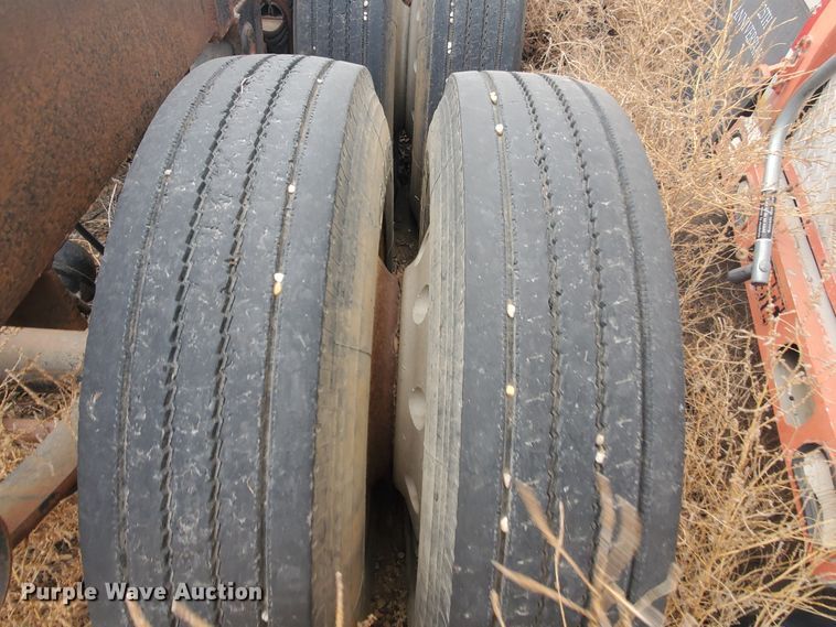 image for item HW9528 2005 Aeroswint silage trailer
