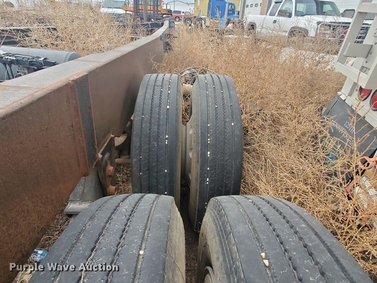 image for item HW9528 2005 Aeroswint silage trailer