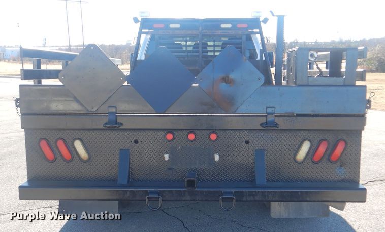 image for item AE9502 2014 Ford F550 Super Duty XLT  Crew Cab flatbed truck