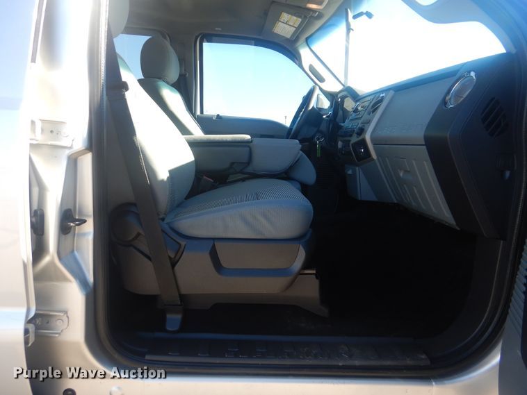 image for item AE9502 2014 Ford F550 Super Duty XLT  Crew Cab flatbed truck