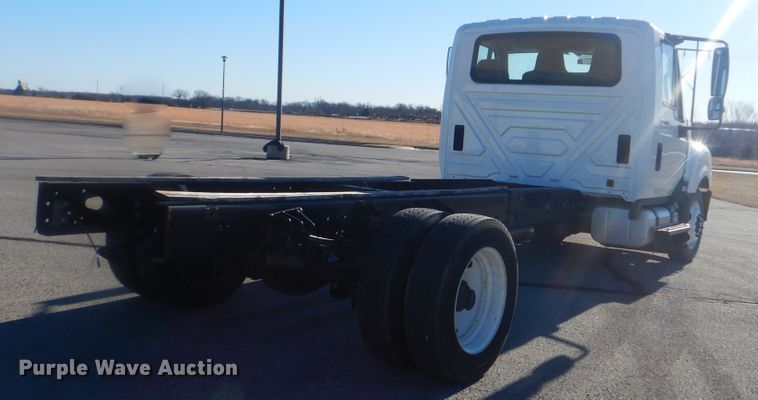 image for item AE9503 2012 International TerraStar  truck cab and chassis