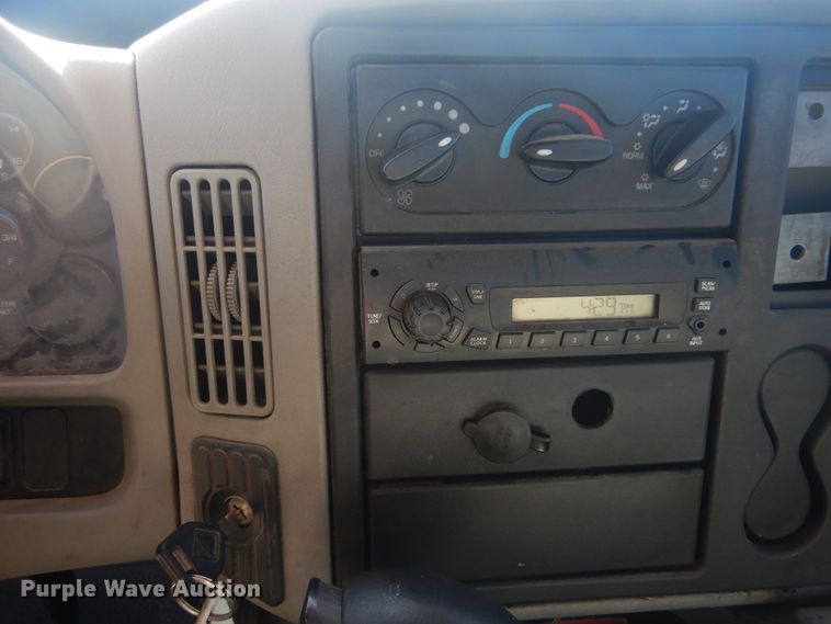 image for item AE9503 2012 International TerraStar  truck cab and chassis