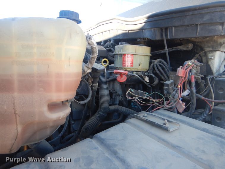 image for item AE9503 2012 International TerraStar  truck cab and chassis