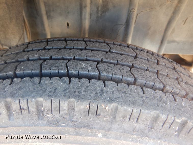 image for item AE9503 2012 International TerraStar  truck cab and chassis