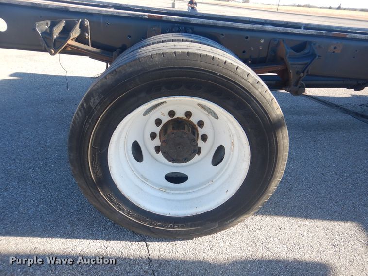 image for item AE9503 2012 International TerraStar  truck cab and chassis