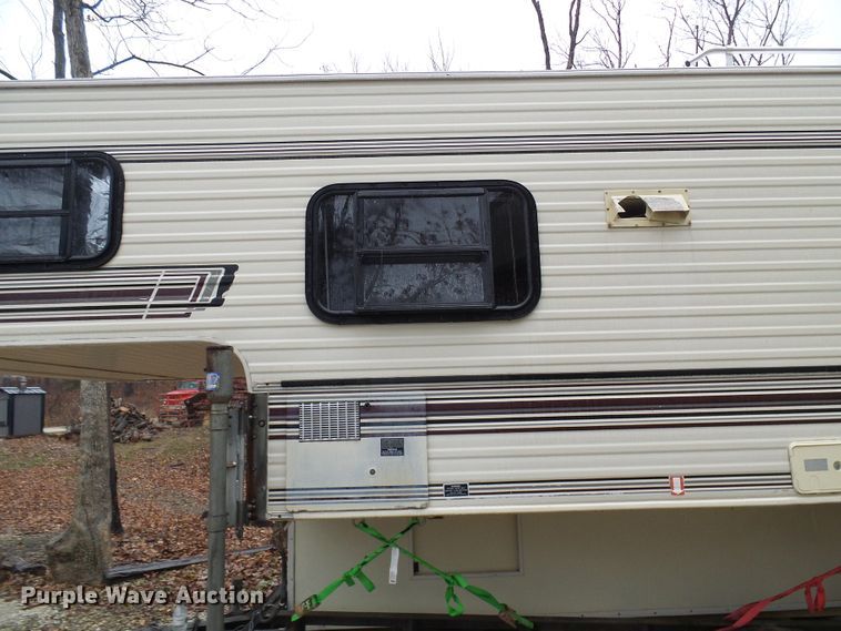 image for item DC2855 Realite camper