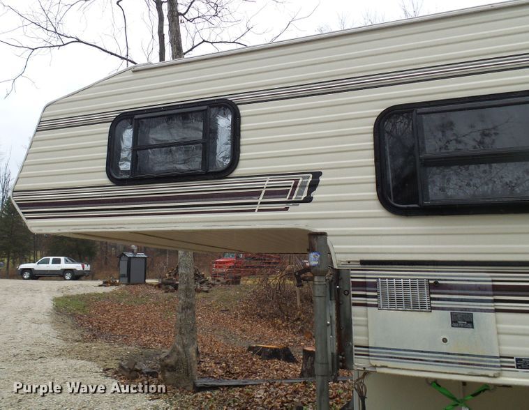 image for item DC2855 Realite camper