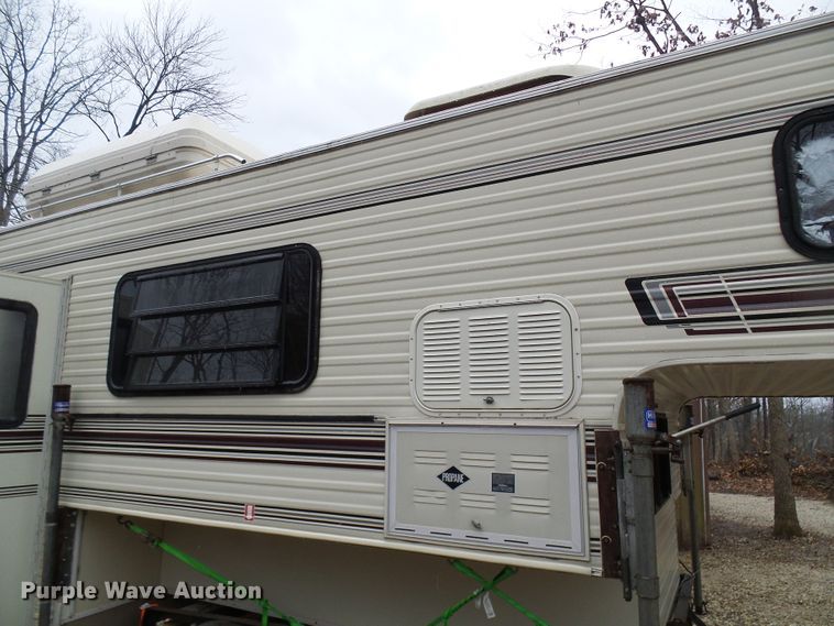 image for item DC2855 Realite camper