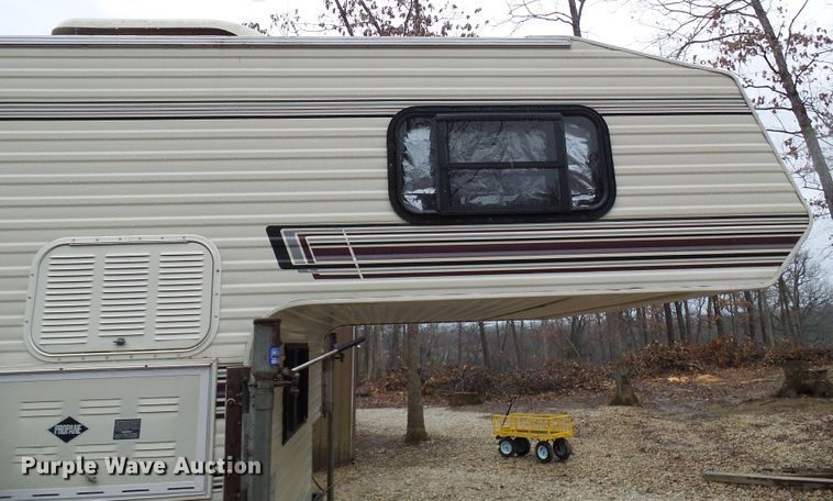 image for item DC2855 Realite camper