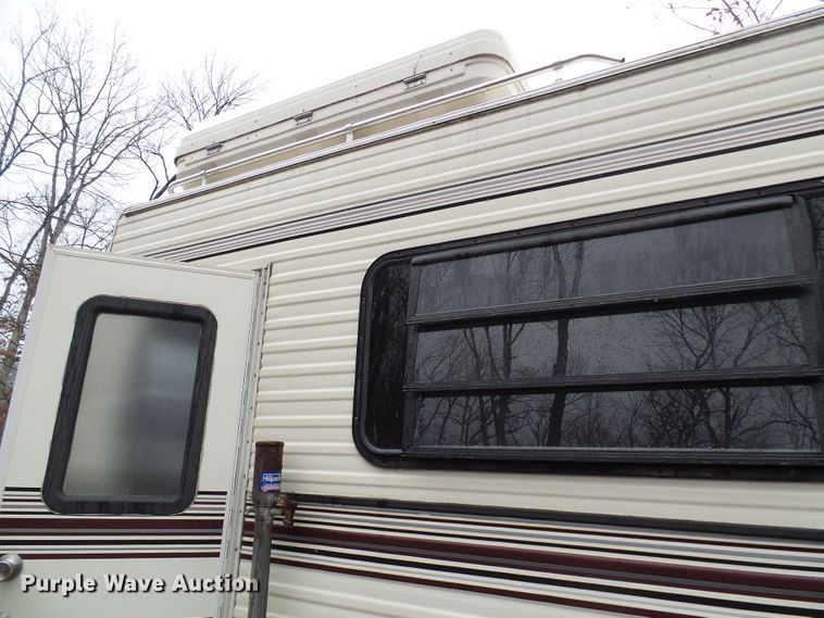 image for item DC2855 Realite camper