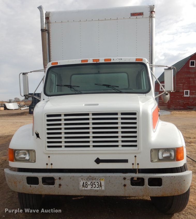 image for item DG4662 1997 International 4700  box truck