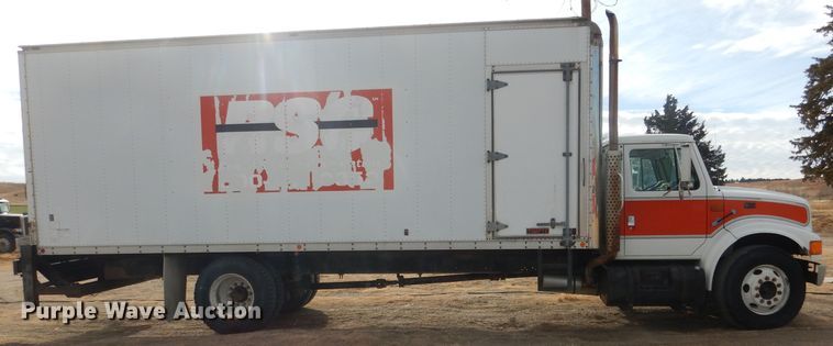image for item DG4662 1997 International 4700  box truck