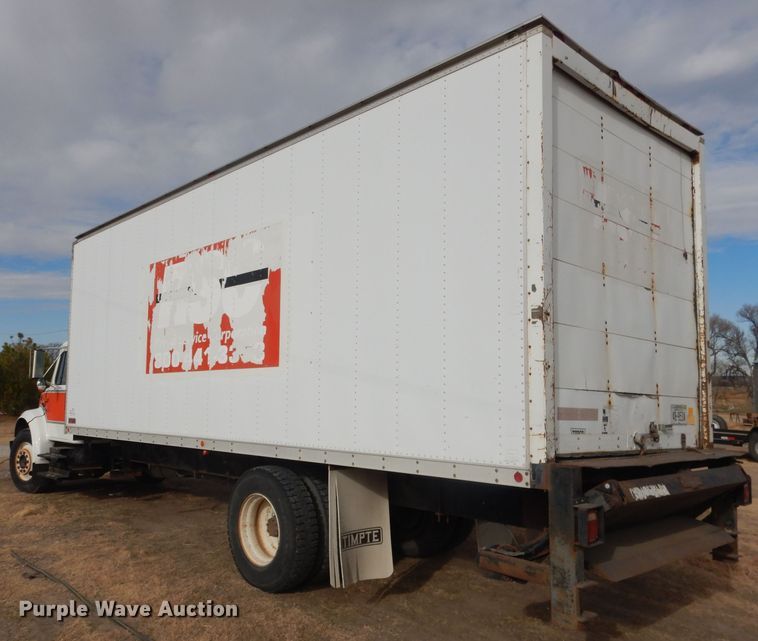 image for item DG4662 1997 International 4700  box truck