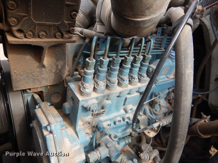 image for item DG4662 1997 International 4700  box truck