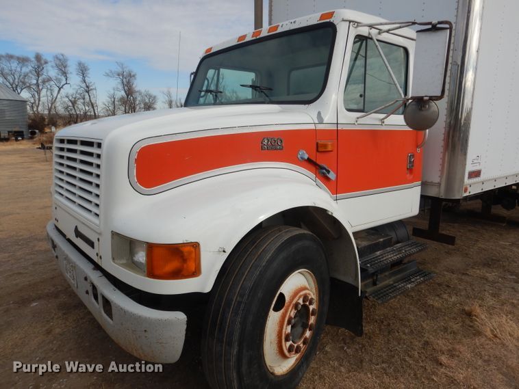 image for item DG4662 1997 International 4700  box truck