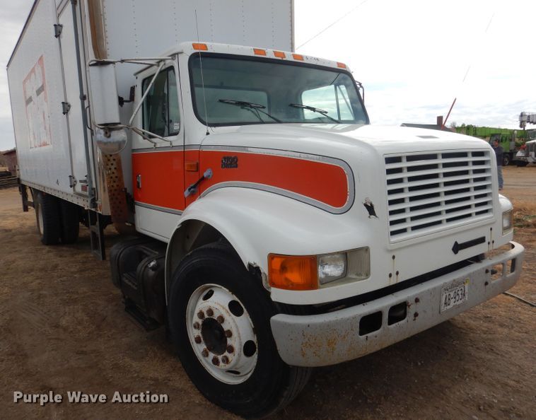 image for item DG4662 1997 International 4700  box truck