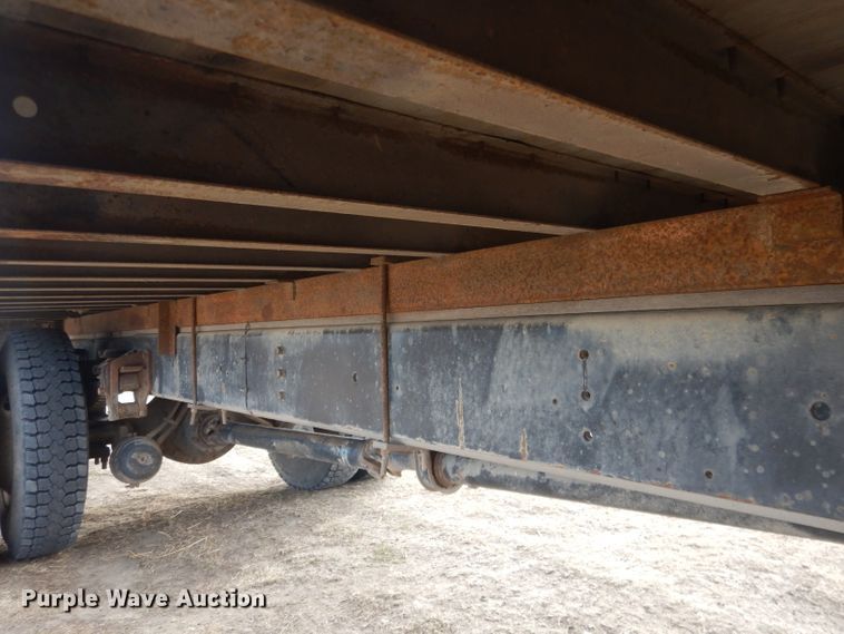 image for item DG4662 1997 International 4700  box truck