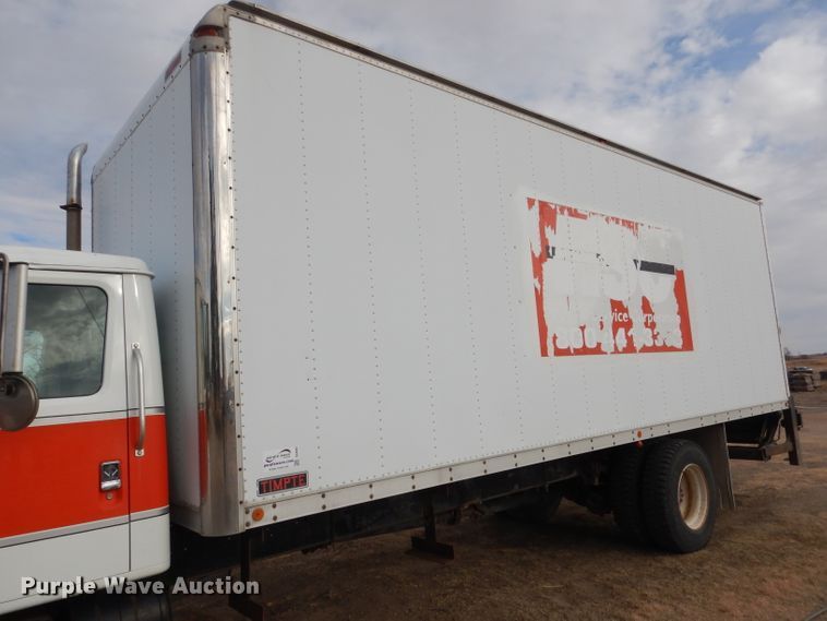 image for item DG4662 1997 International 4700  box truck