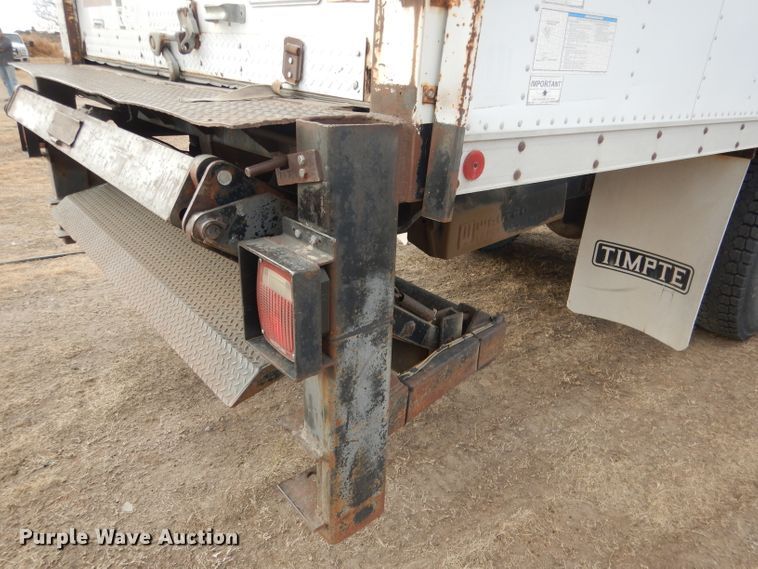 image for item DG4662 1997 International 4700  box truck